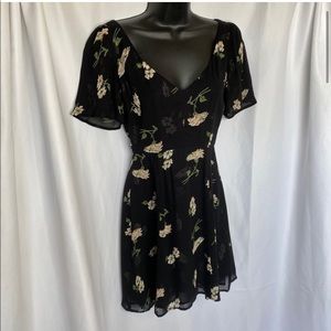 Reformation Black Floral Short Sleeve Mini Dress 2